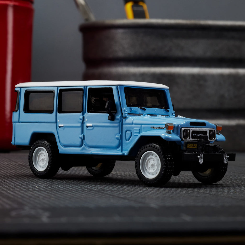 Hot Wheels Elite 64 Mod Shop 1982 Custom Toyota Land Cruiser FJ45 Troopy