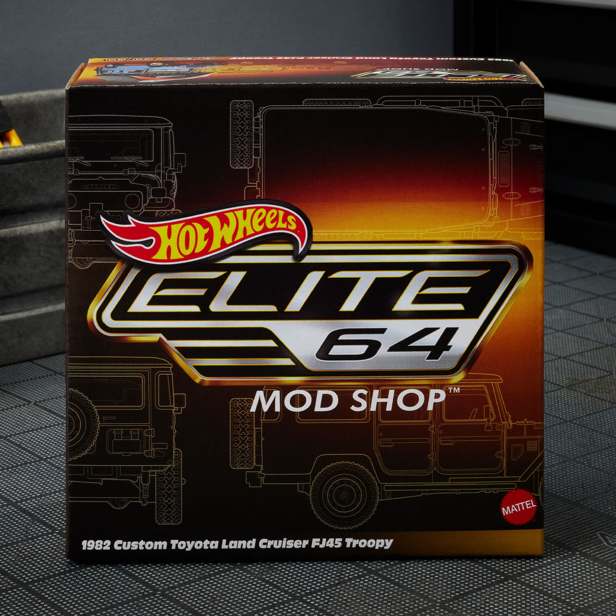 Hot Wheels Elite 64 Mod Shop 1982 Custom Toyota Land Cruiser FJ45 Troopy